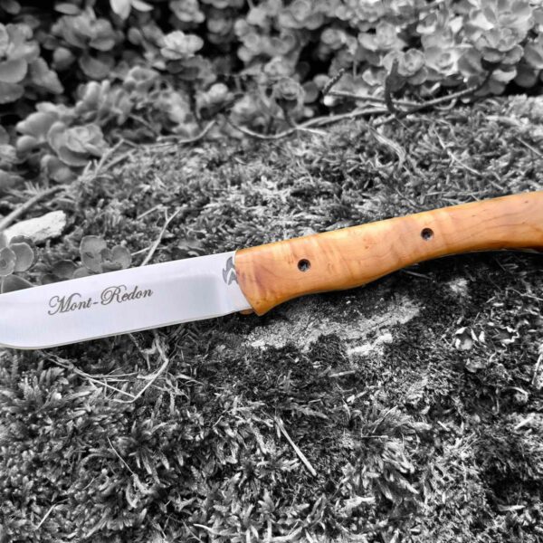 Couteau artisanal en bois de genévrier