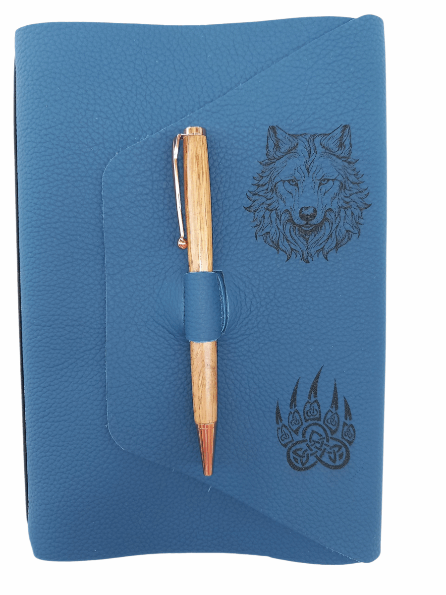 Protège carnet en cuir et son stylo
