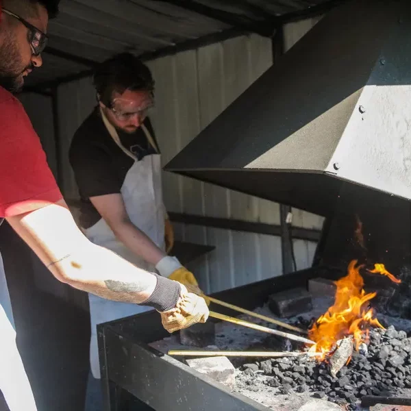 🔥 Nouveauté : découvrez les stages de forge et coutellerie